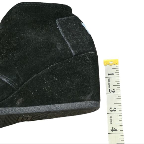 Toms Black Suede Wedge Booties Boots Women's Size 6.5 - Picture 7 of 7